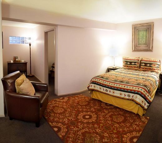 Sedona Uptown Suites