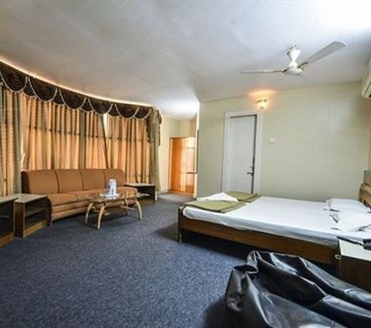 Hotel Rahul International