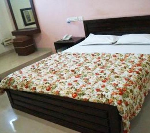 OYO 15140 Hotel Priya Residency