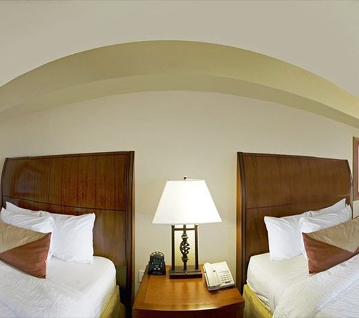 Hilton Garden Inn Carlsbad Beach