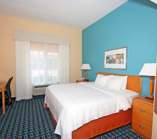 Fairfield Inn & Suites Roanoke Hollins/I-81