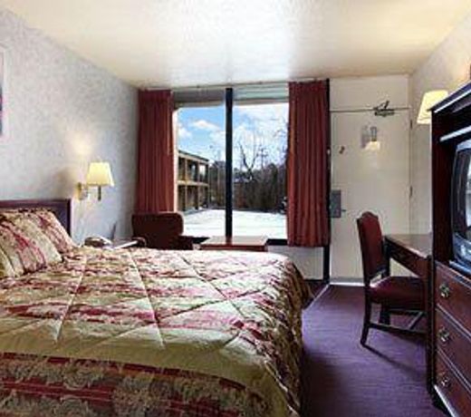 Knights Inn - Roanoke, VA