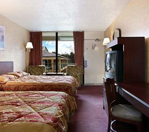 Knights Inn - Roanoke, VA
