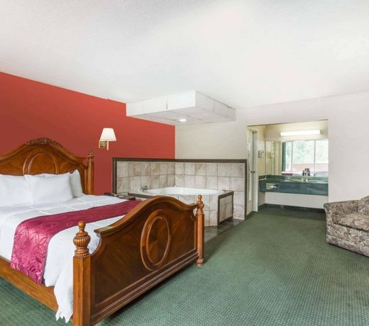 Ramada by Wyndham Roanoke