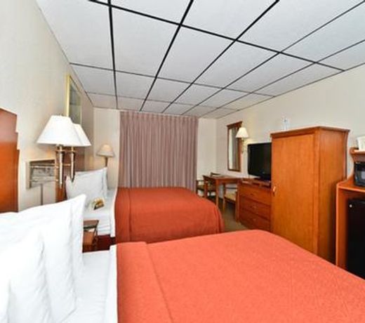 Quality Inn & Suites Salina