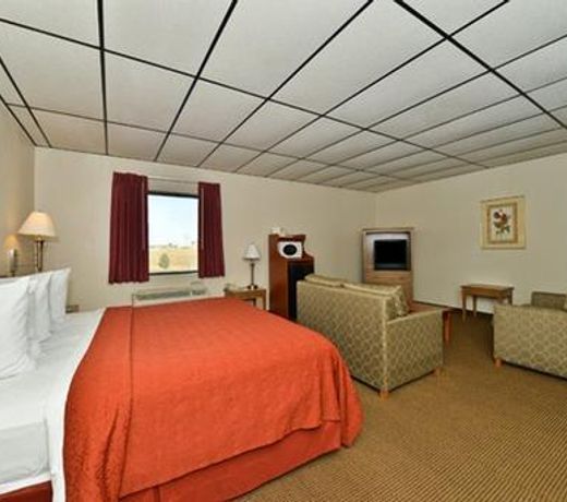Quality Inn & Suites Salina