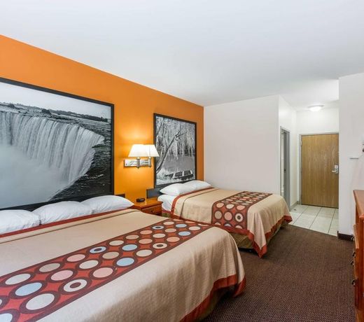 Super 8 by Wyndham Salina