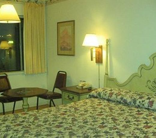Ambassy Motel