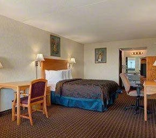 Days Inn by Wyndham Salina South