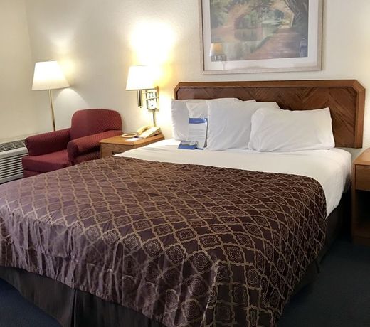 Baymont by Wyndham Wilmington