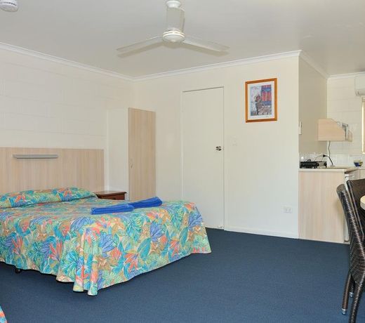 Mango Tree Motel