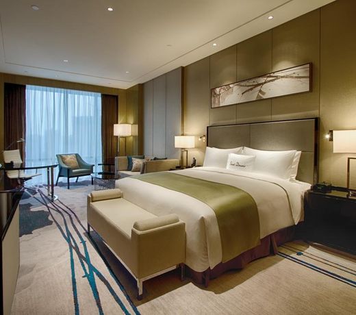 DoubleTree by Hilton Heyuan