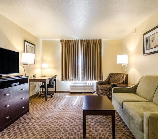 Cobblestone Inn & Suites-Kersey