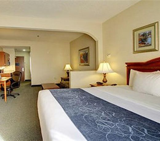 Comfort Suites Waco Near University Area