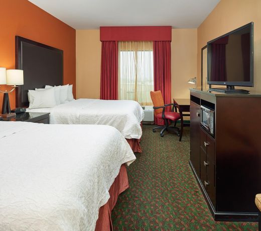 Hampton Inn & Suites Waco-South