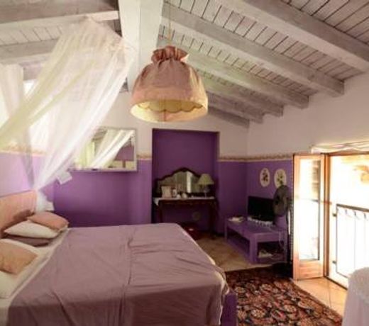 B&B Cosi fan Tutte