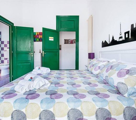 Cosmopolitan B&B