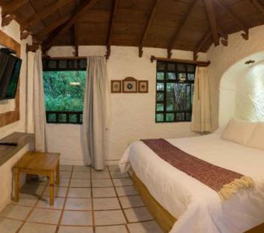 Hotel Bosques del Sol Suites