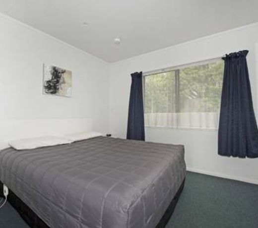 Camellia Court Motel