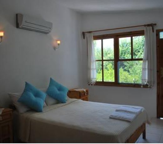 Myra Hotel