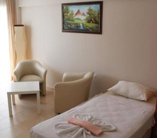 Altinyaz Hotel
