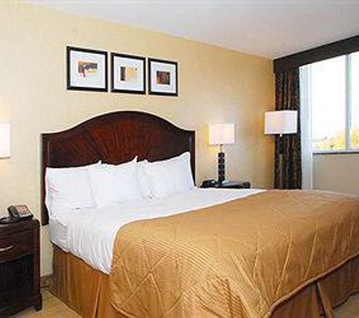 Four Points by Sheraton Kalamazoo