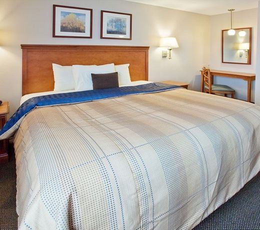 Candlewood Suites Kalamazoo, an IHG Hotel
