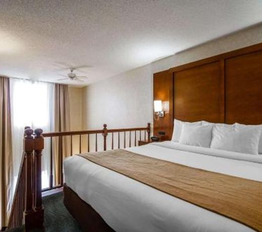 Comfort Suites Appleton Airport
