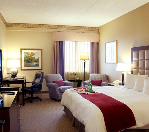 Red Lion Hotel Paper Valley