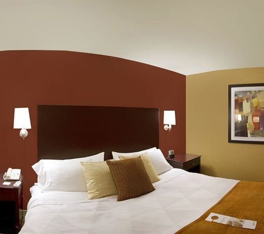 Radisson Hotel & Conference Center Green Bay