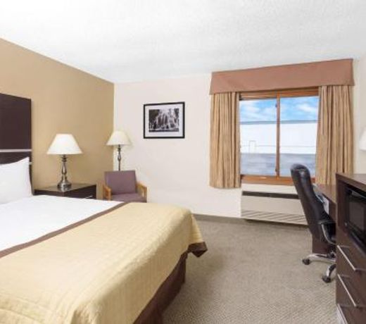 Baymont by Wyndham Green Bay