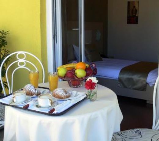 Sky 2 Hotel Tirana