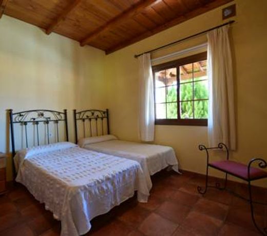 Casas Rurales Tola