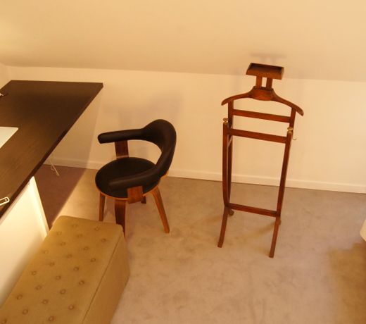 Little Suite - Ernest
