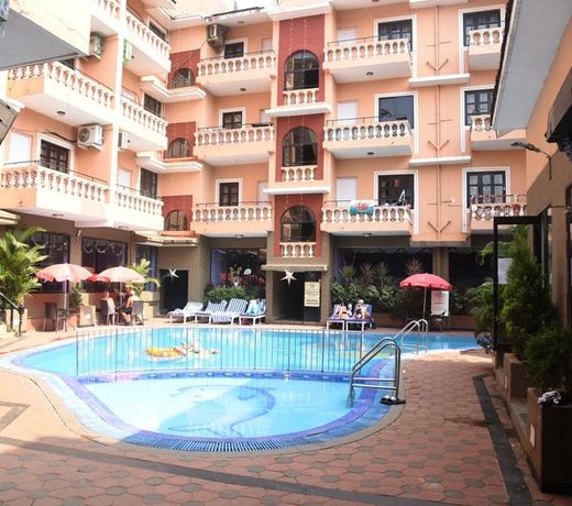 Ticlo Resorts