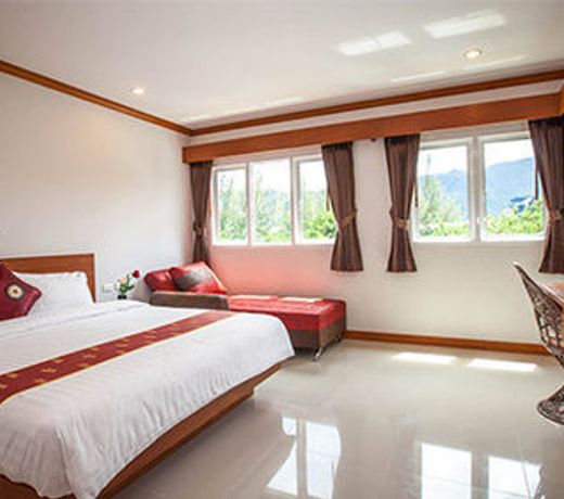 Chollada Inn Kamala