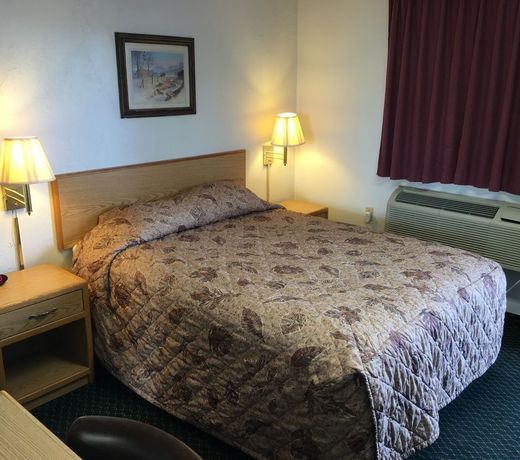 Umatilla Inn & Suites