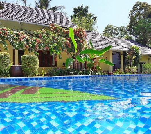 Sunset Beach Resort & Spa