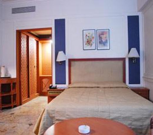 AIRPORT HOTEL