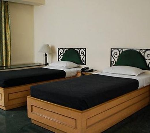 AIRPORT HOTEL
