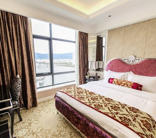 Brilliant Hotel