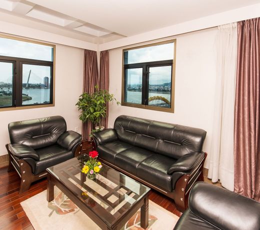 Da Nang Riverside Hotel