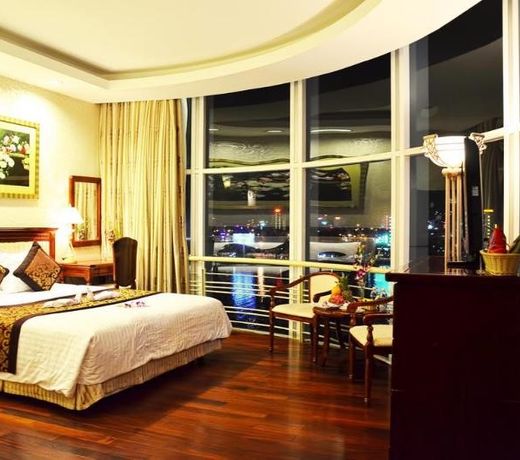 Sun River Hotel