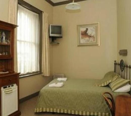 Victoria Railway Hotel