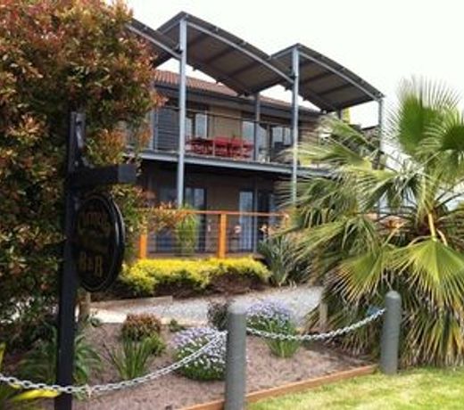 Corinella On The Esplanade Bed & Breakfast