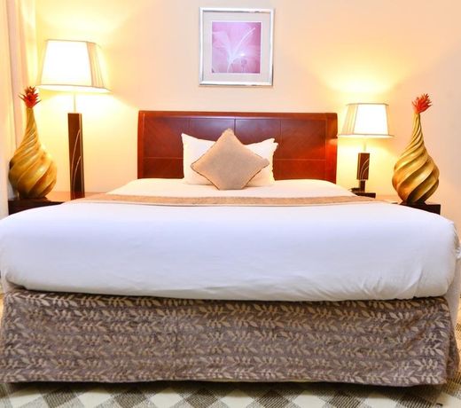 The Manor Hotel