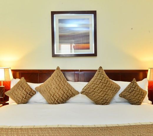 The Manor Hotel
