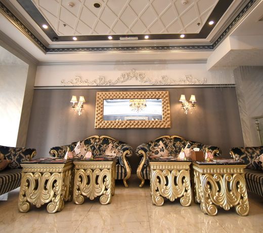 Imperial Palace Hotel