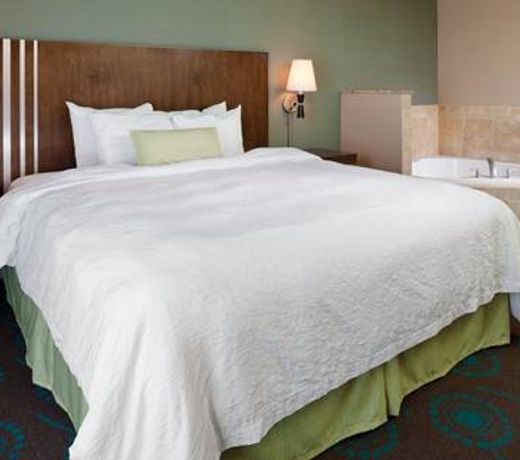 Hampton Inn and Suites - Lincoln Northeast