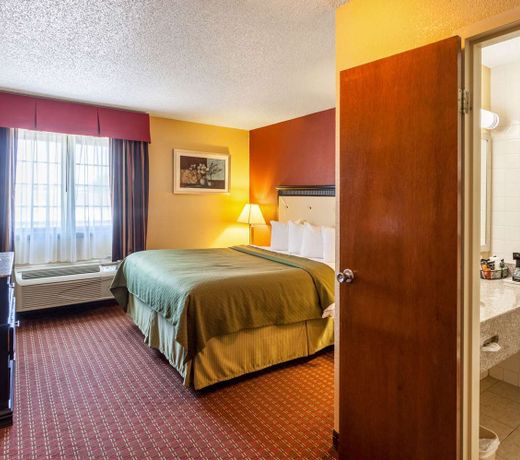 Quality Inn and Suites Lincoln